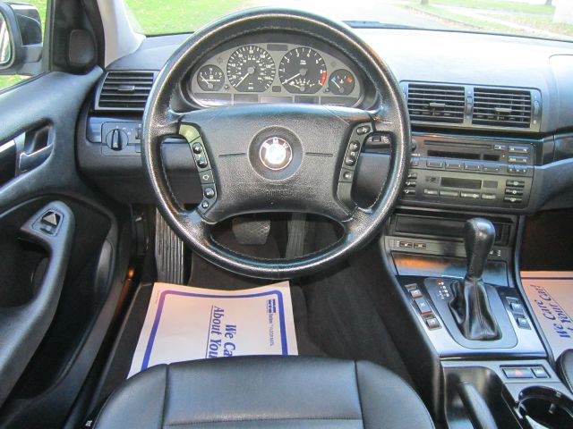 2001 BMW 3 series 323i 4dr Sdn Sedan