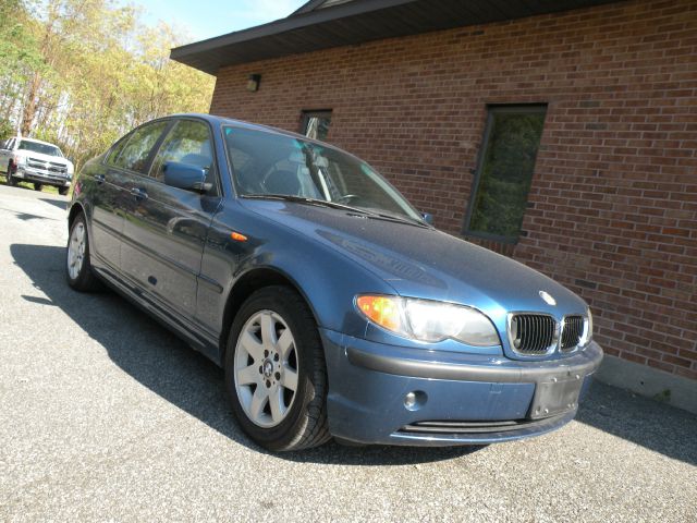 2002 BMW 3 series 2WD 4dr Heat