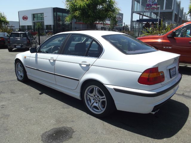 2002 BMW 3 series 2.5 AWD SUV