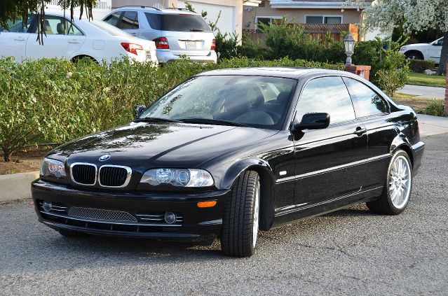 2003 BMW 3 series RT HEMI V8