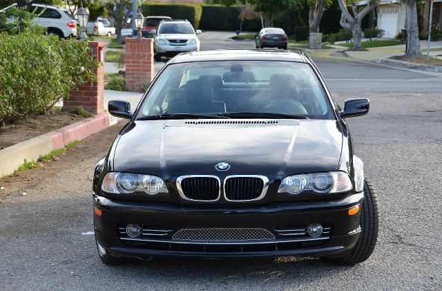 2003 BMW 3 series RT HEMI V8