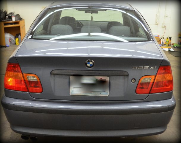 2003 BMW 3 series 2WD 4dr Heat