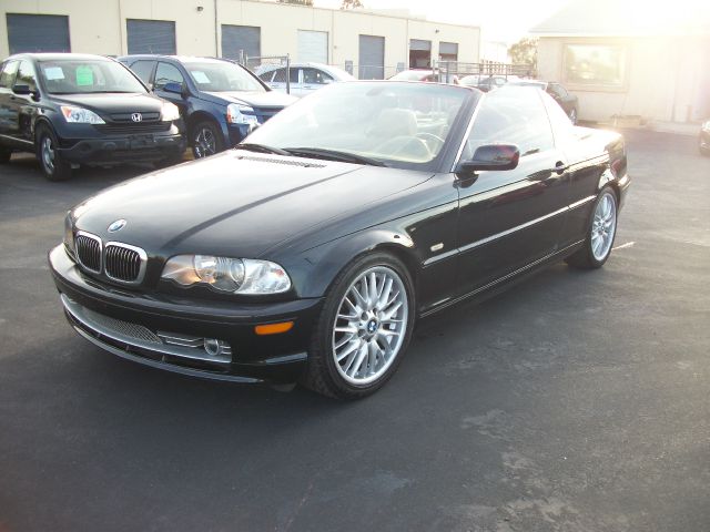 2003 BMW 3 series W/6-passenger Seating