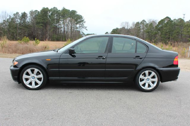 2003 BMW 3 series 3.0 Quattro 6 Speed W/ Leather