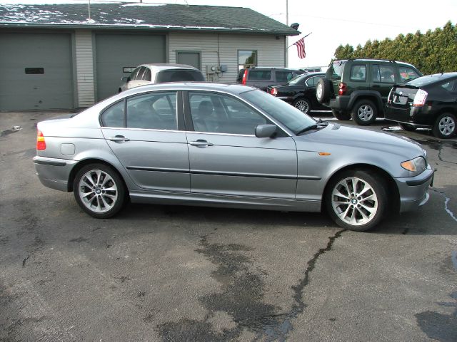 2003 BMW 3 series 4WD 4dr Heat