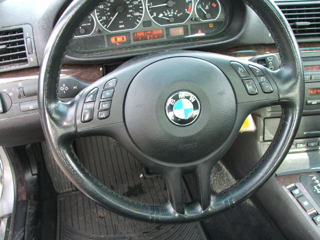 2003 BMW 3 series 4WD 4dr Heat