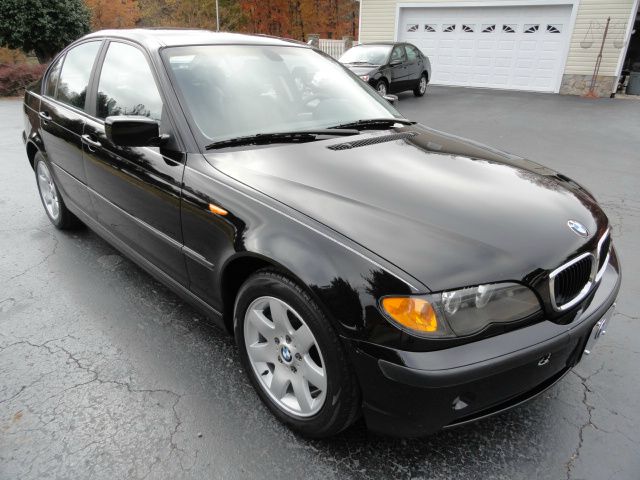 2004 BMW 3 series 2WD 4dr Heat