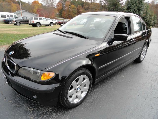 2004 BMW 3 series 2WD 4dr Heat