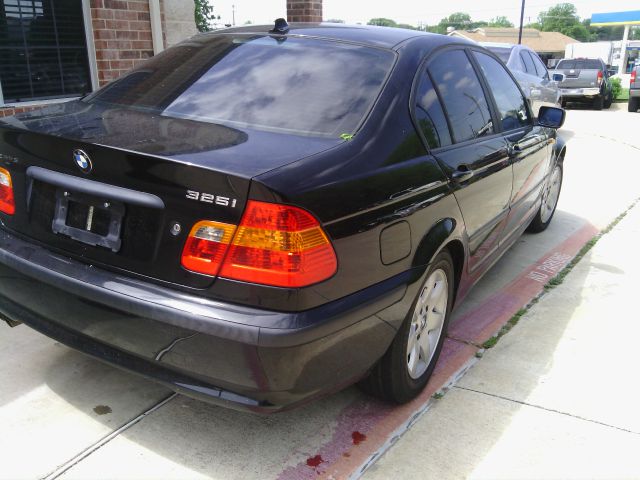 2004 BMW 3 series LS Flex Fuel 4x4 This Is One Of Our Best Bargains