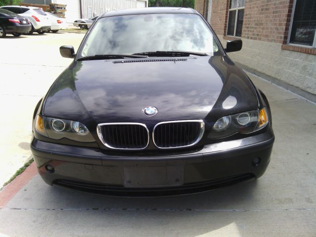 2004 BMW 3 series LS Flex Fuel 4x4 This Is One Of Our Best Bargains