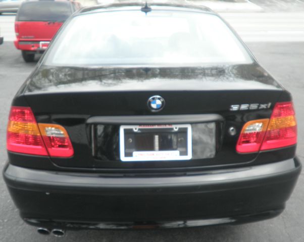 2004 BMW 3 series 323i 4dr Sdn Sedan