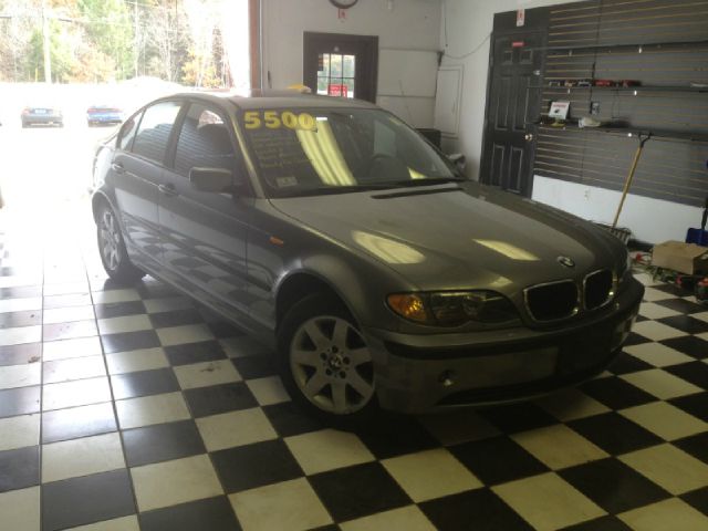 2004 BMW 3 series 2WD 4dr Heat