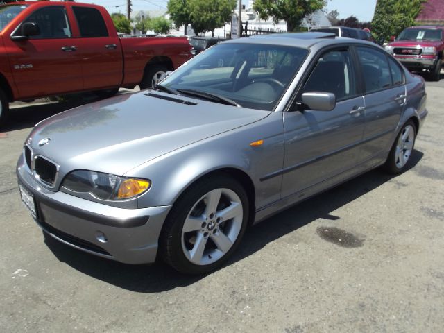 2004 BMW 3 series LS Flex Fuel 4x4 This Is One Of Our Best Bargains