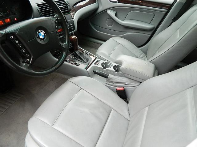 2004 BMW 3 series 323i 4dr Sdn Sedan