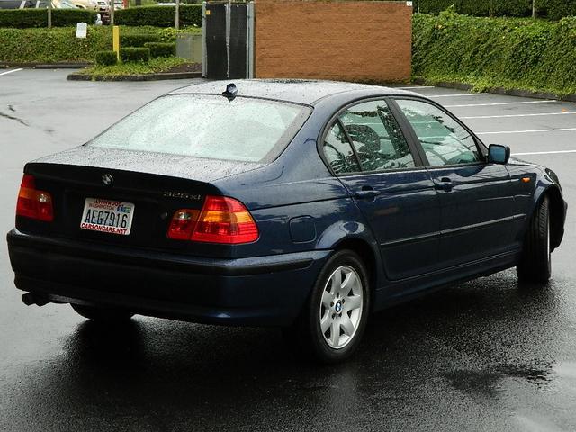 2004 BMW 3 series 323i 4dr Sdn Sedan