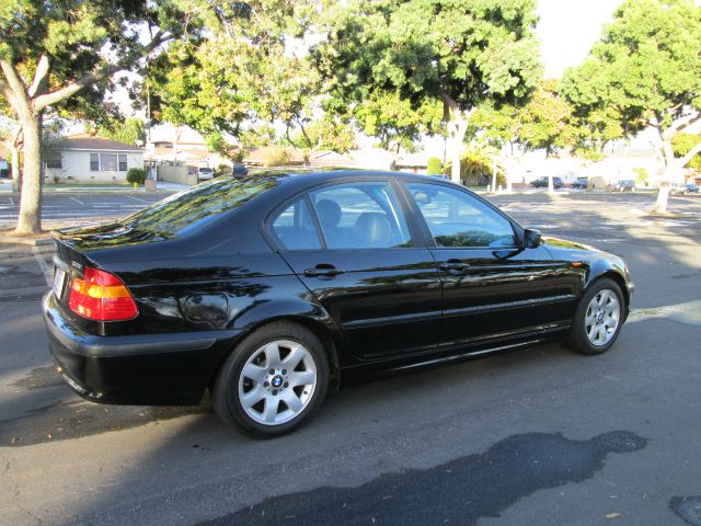 2004 BMW 3 series STX XL XLT FX2 Lariat