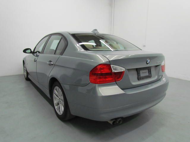 2006 BMW 3 series 4dr 2.9L Twin Turbo AWD W/3rd Row