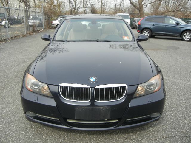 2006 BMW 3 series 4WD 4dr Heat