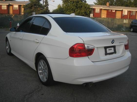 2006 BMW 3 series 2WD 4dr Heat