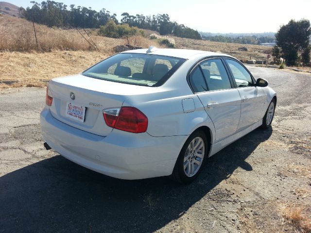 2006 BMW 3 series 2LT Sport