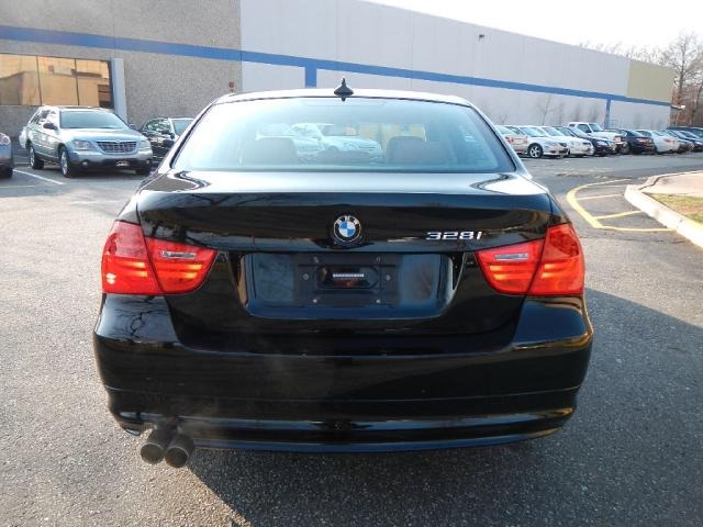 2010 BMW 3 series EXT WB W/1sb PKG