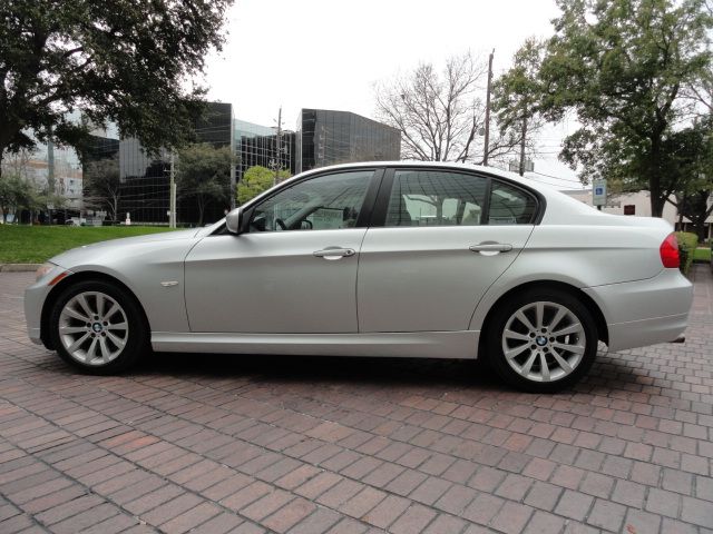 2011 BMW 3 series Supercab-short-xlt-4wd-e85-sync-1 Owner