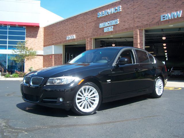 2011 BMW 3 series Tier