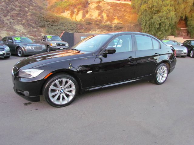 2011 BMW 3 series SE Automatic 4X4 Beutiful