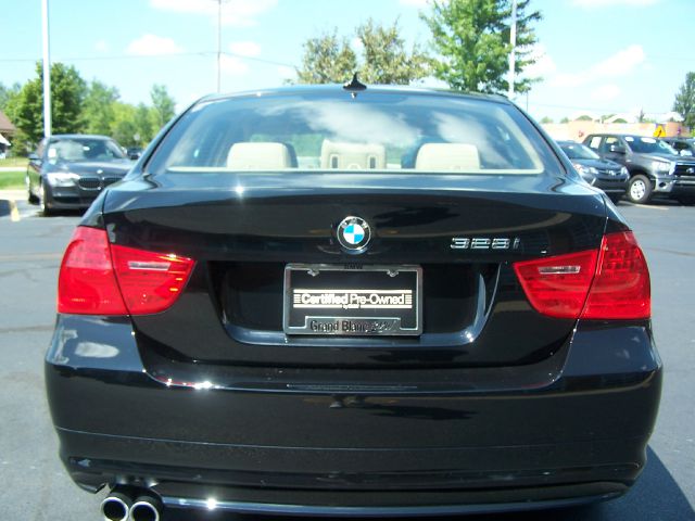 2011 BMW 3 series EXT WB W/1sb PKG