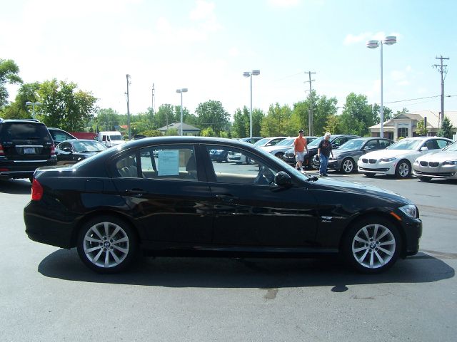 2011 BMW 3 series EXT WB W/1sb PKG