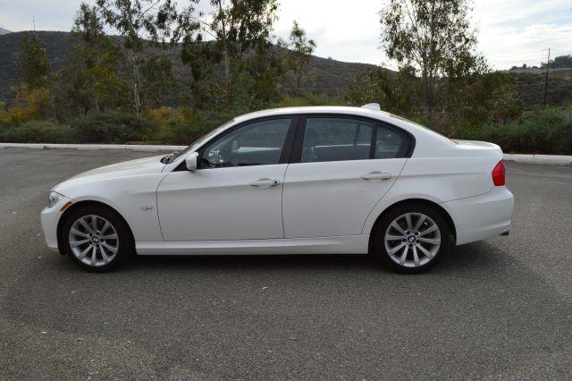 2011 BMW 3 series SE Automatic 4X4 Beutiful