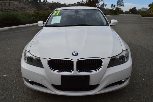 2011 BMW 3 series SE Automatic 4X4 Beutiful