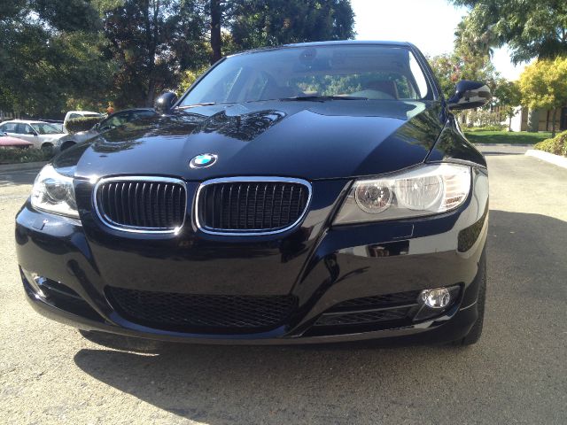 2011 BMW 3 series EXT WB W/1sb PKG