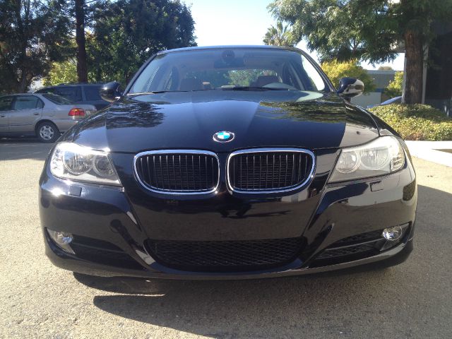 2011 BMW 3 series EXT WB W/1sb PKG