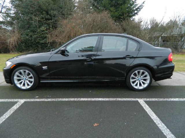 2011 BMW 3 series EXT WB W/1sb PKG