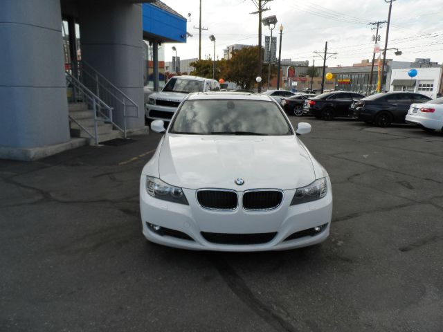 2011 BMW 3 series EXT WB W/1sb PKG