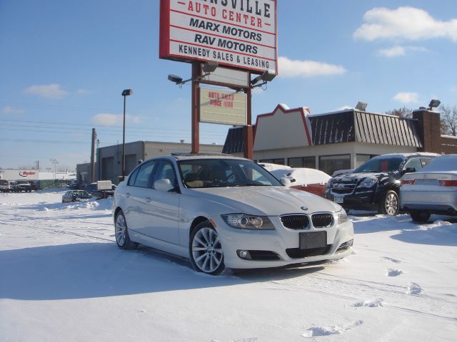 2011 BMW 3 series SE Automatic 4X4 Beutiful