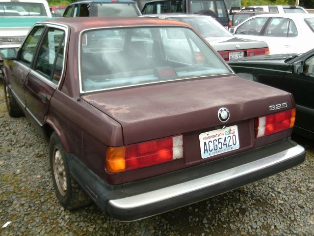 1987 BMW 3 series Ext. Cab Short Bed 2WD Manual