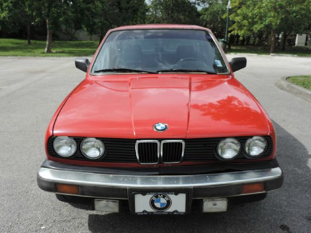 1987 BMW 3 series Ext. Cab Short Bed 2WD Manual