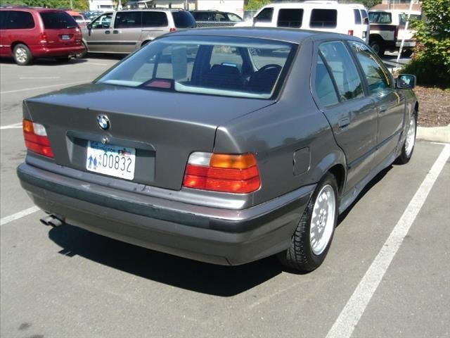 1992 BMW 3 series 2010 Acura 2.4