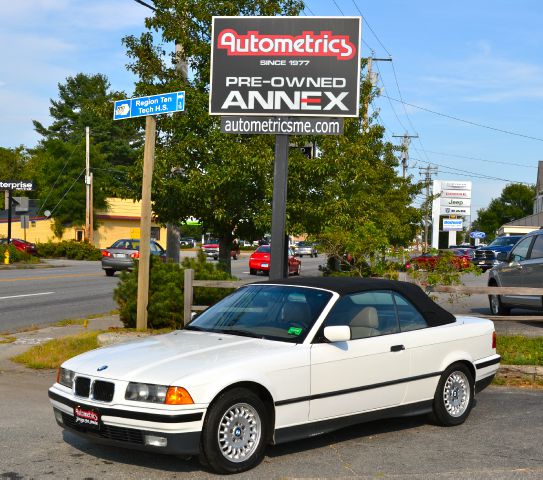 1994 BMW 3 series 2WD Crew Cab 126.0 LT W/1lt