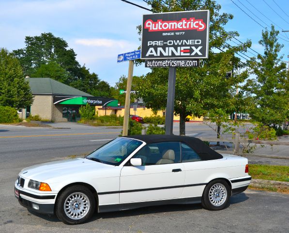 1994 BMW 3 series 2WD Crew Cab 126.0 LT W/1lt