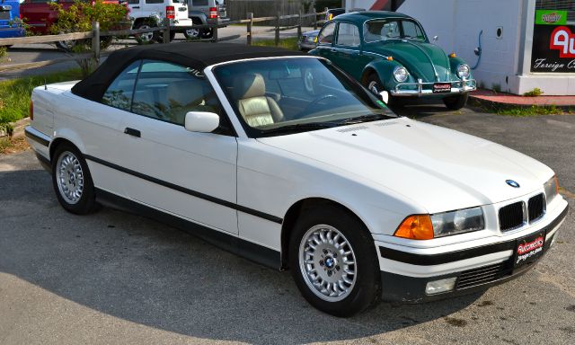 1994 BMW 3 series 2WD Crew Cab 126.0 LT W/1lt