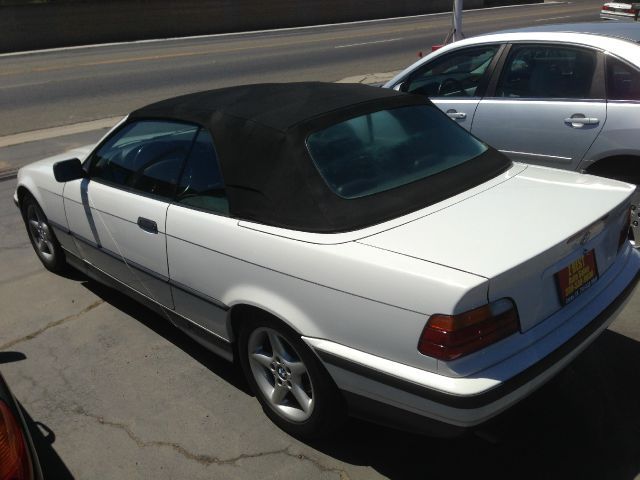 1994 BMW 3 series 2WD Crew Cab 126.0 LT W/1lt