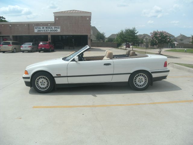 1994 BMW 3 series 2WD Crew Cab 126.0 LT W/1lt