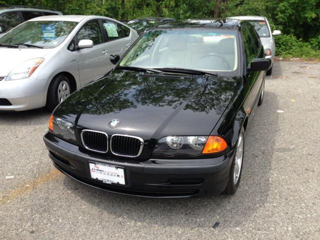 1999 BMW 3 series XLT - Leather MAKE Offer