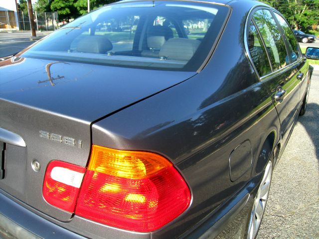 2000 BMW 3 series 4dr 1500 4WD LTZ