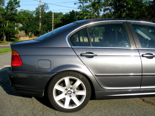 2000 BMW 3 series 4dr 1500 4WD LTZ