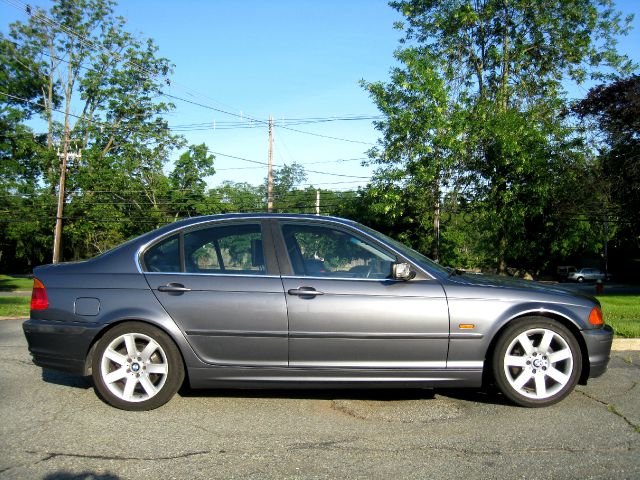 2000 BMW 3 series 4dr 1500 4WD LTZ