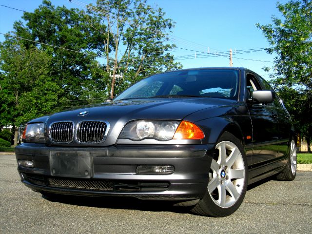 2000 BMW 3 series 4dr 1500 4WD LTZ